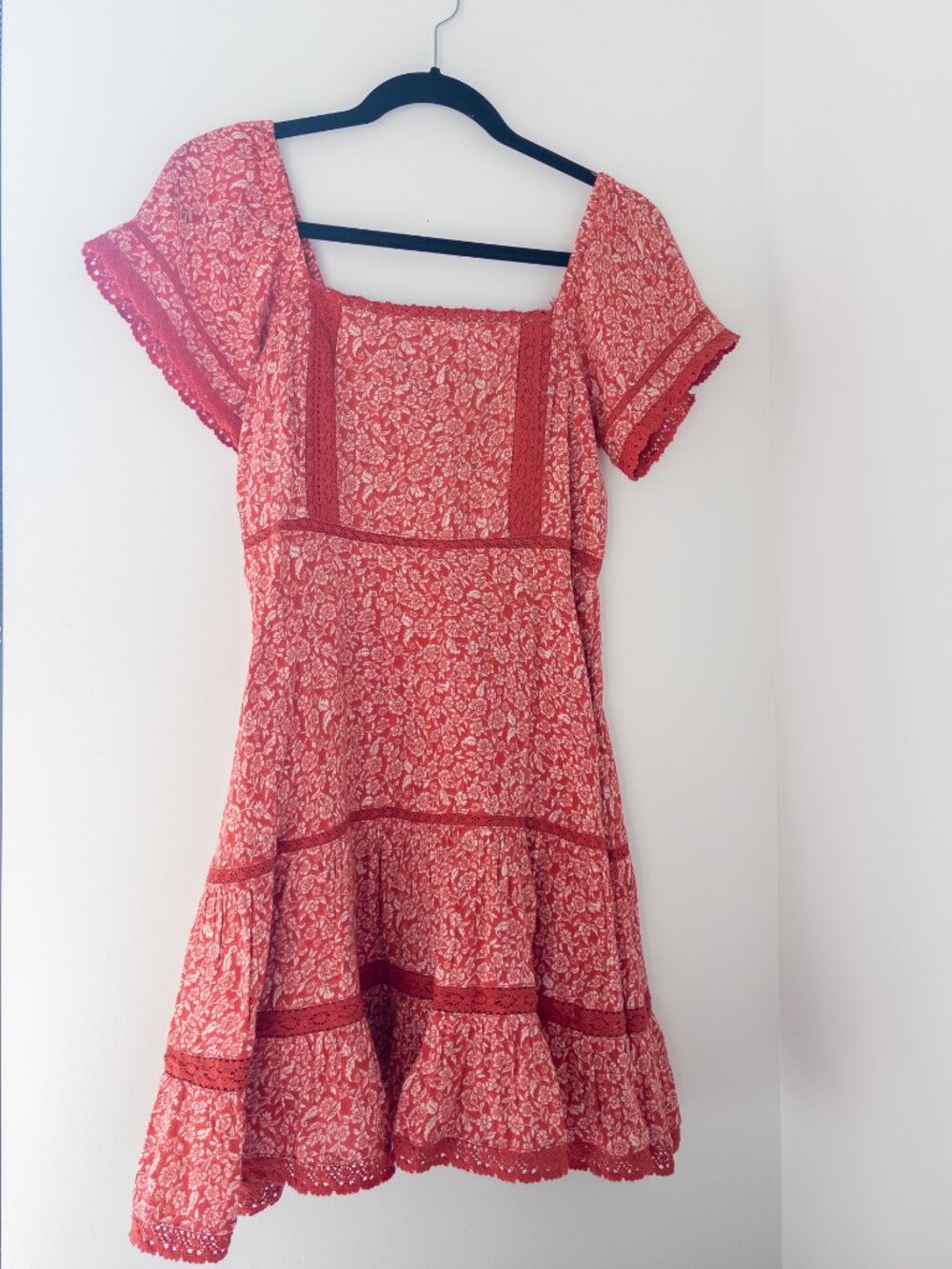 American Eagle Red Floral Lace Tiered Mini Dress Size M